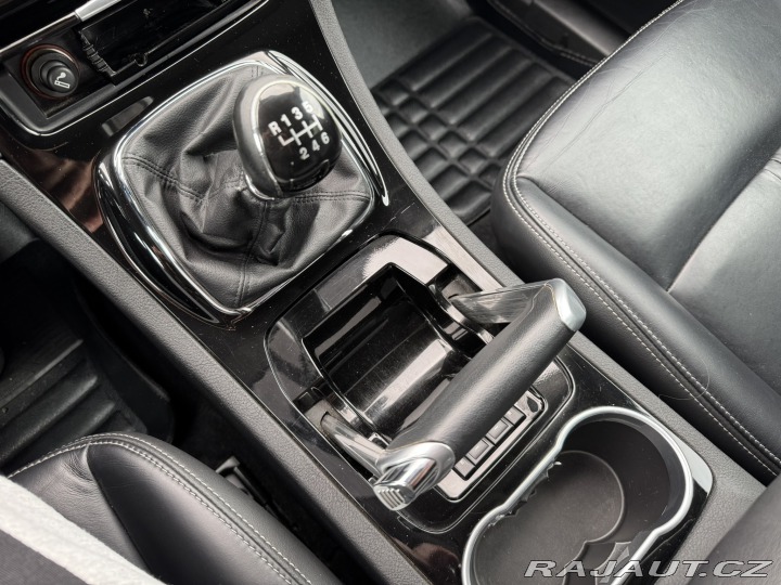 Ford S-MAX MANUÁL 2,0 TDCI 100 KW 2010