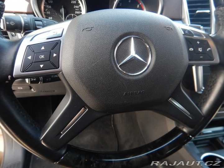 Mercedes-Benz M ML 350 BLUETEC 4MATIC 2012