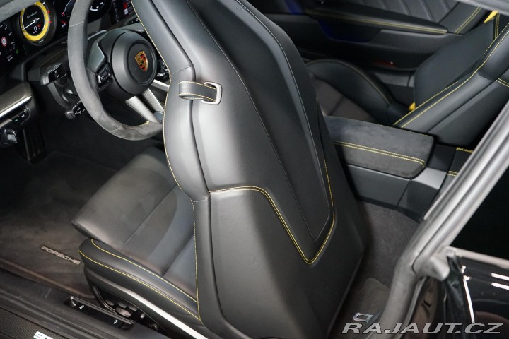 Porsche 911 992 Turbo S Carbon Záruka 2020