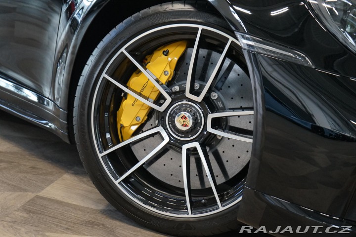 Porsche 911 992 Turbo S Carbon Záruka 2020