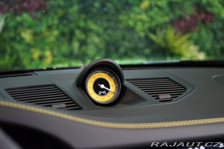 Porsche 911 992 Turbo S Carbon Záruka 2020