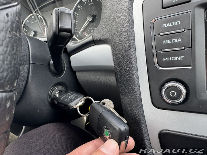 Škoda Octavia 1,6 MPI 75 KW 1.MAJITEL 2009