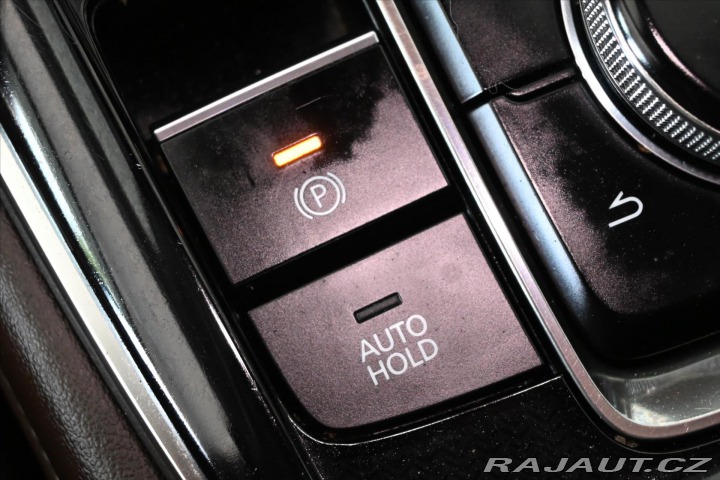 Mazda CX-30 2,0 Skyactiv-X 132 kW Lux 2020