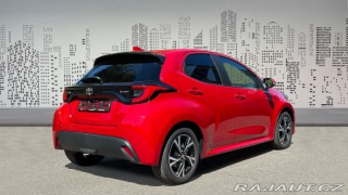 Toyota Yaris 1,5 Hybrid e-CVT 116k Sty 2024