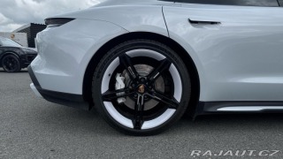 Porsche Taycan Turbo 2021