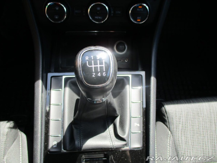 Škoda Superb 2,0 TDi 110kw Ambiente Ta 2017