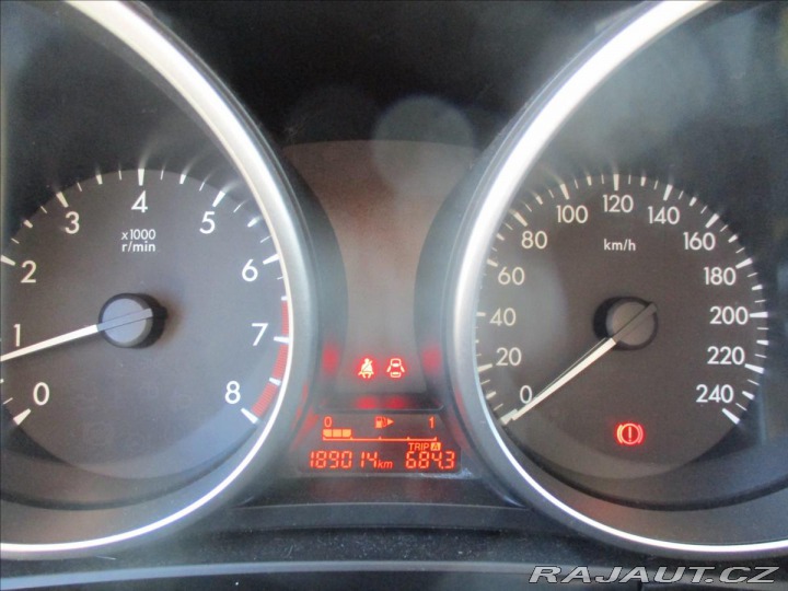 Mazda 5 1,8 85kw 7míst Klima Temp 2013