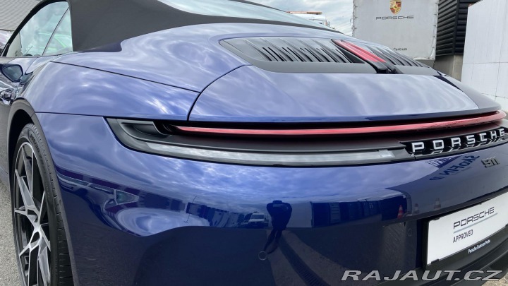 Porsche 911 Carrera Cabriolet 2025