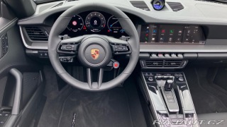 Porsche 911 Carrera Cabriolet 2025