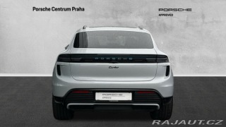 Porsche Macan Turbo 2024