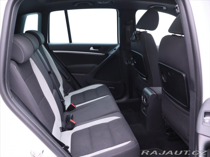 Volkswagen Tiguan 2,0 TDI 130kW DSG R-line 2014