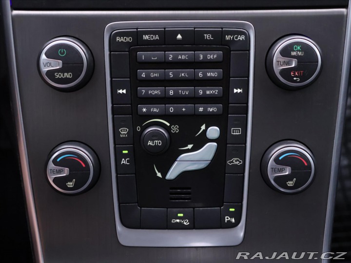 Volvo V60 2,0 D4 120KW R-Design Xen 2012