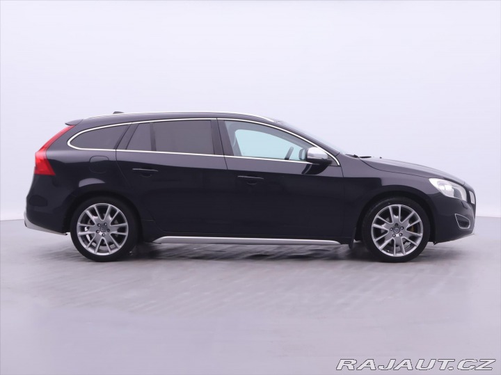 Volvo V60 2,0 D4 120KW R-Design Xen 2012