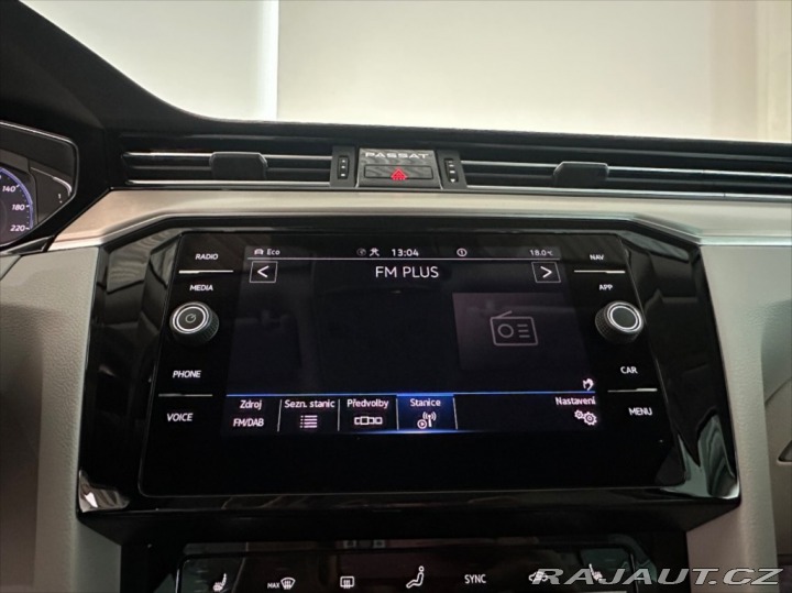 Volkswagen Passat 2,0 R-LINE,NezTop,akust.o 2021