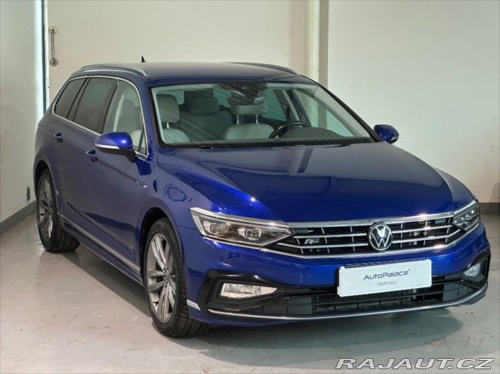 Volkswagen Passat 2,0 R-LINE,NezTop,akust.o 2021