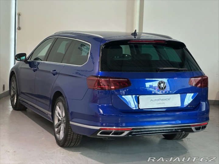 Volkswagen Passat 2,0 R-LINE,NezTop,akust.o 2021