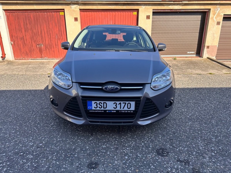 Ford Focus 1,6   16V 77 kw - benzín