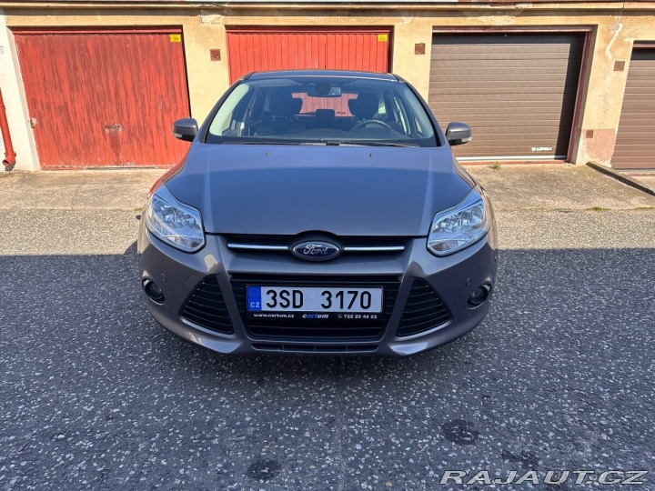 Ford Focus 1,6 16V 77 kw - benzín 2011