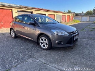 Ford Focus 1,6   16V 77 kw - benzín 2011