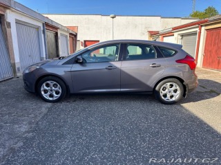 Ford Focus 1,6   16V 77 kw - benzín 2011