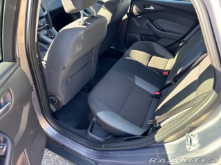 Ford Focus 1,6   16V 77 kw - benzín 2011