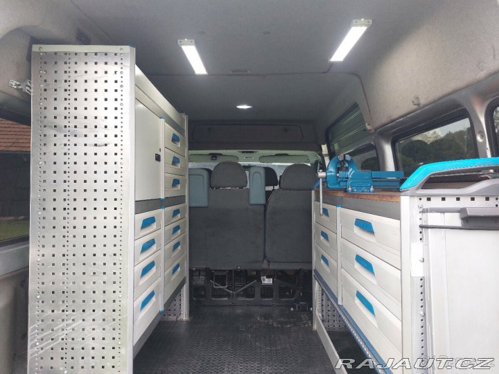 Ford Transit 2,4 4x4, 9 osob 2011