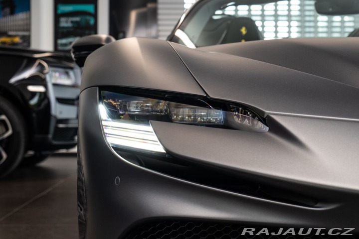 Ferrari SF90 Spider 2024