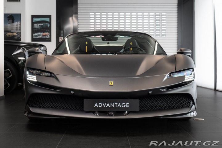 Ferrari SF90 Spider 2024