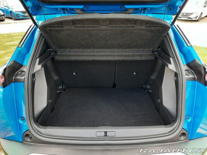 Peugeot 2008 ALLURE 1,2 PT 130k EAT8 2024