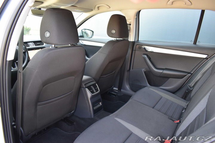 Škoda Octavia 1.6 TDI 85kW AMBITION*NAV 2020