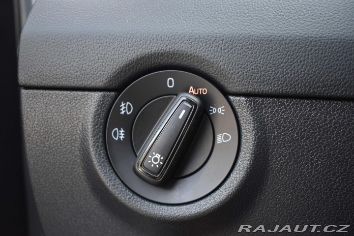 Škoda Octavia 1.6 TDI 85kW AMBITION*NAV 2020