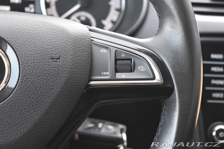 Škoda Octavia 1.6 TDI 85kW AMBITION*NAV 2020