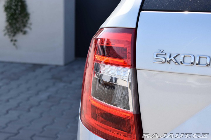 Škoda Octavia 1.6 TDI 85kW AMBITION*NAV 2020