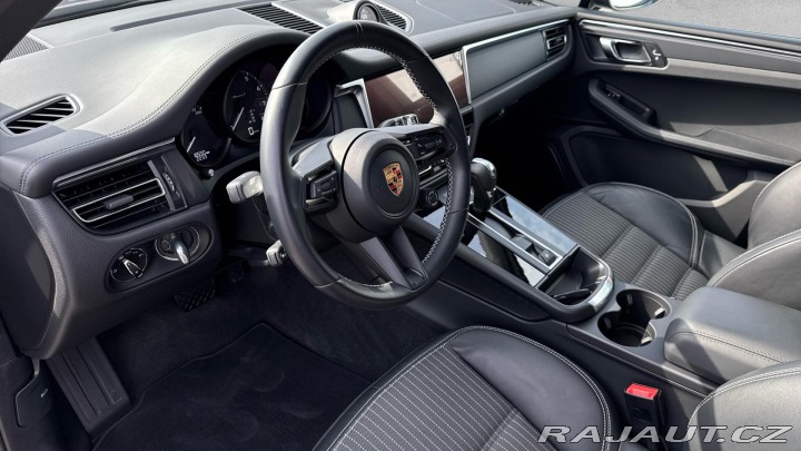 Porsche Macan T 2023