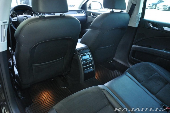 Škoda Superb 2,0TDI 4x4 ELEGANCE 2014
