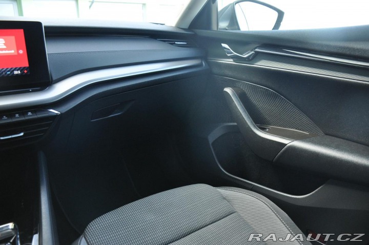 Škoda Octavia 2,0TDi DSG 110kw ACC 2021