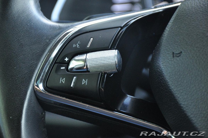 Škoda Octavia 2,0TDi DSG 110kw ACC 2021