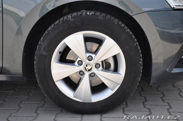 Škoda Octavia 2,0TDi DSG 110kw ACC 2021