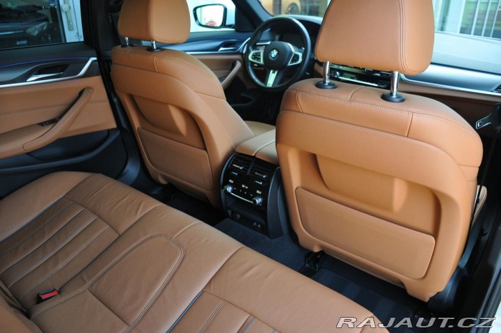 BMW 5 530xD M-SPORT REZERVACE 2023