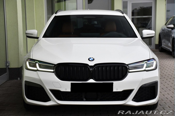 BMW 5 530xD M-SPORT LASER HUD 2 2023