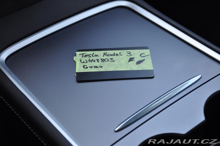Tesla Model 3 Long Range AWD REZERVACE 2021