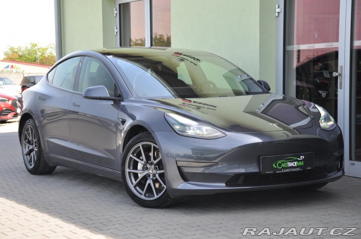 Tesla Model 3 Long Range AWD REZERVACE 2021