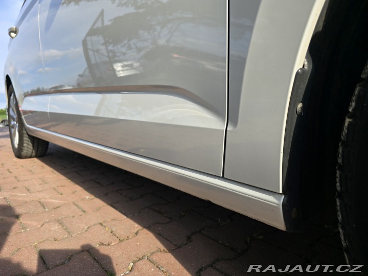 Volkswagen Touran HIGHLINE 2.0 TDi 110 KW 2016