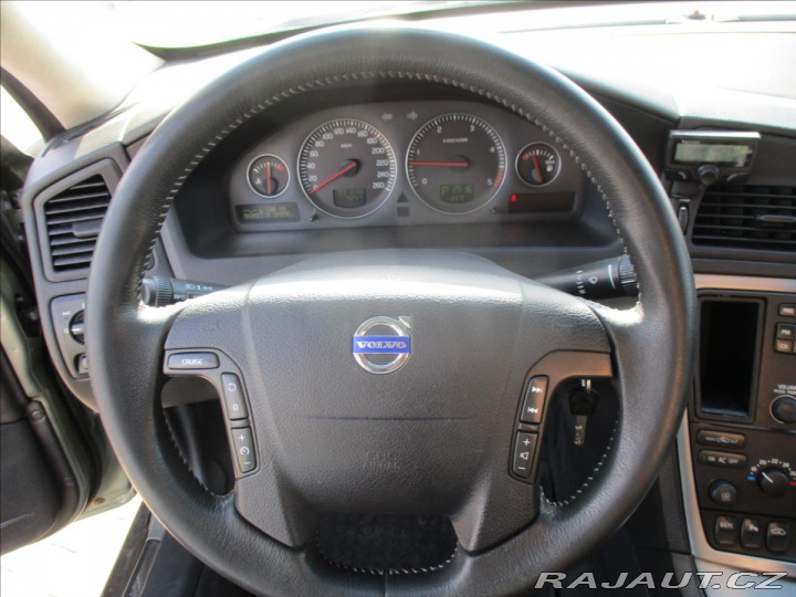 Volvo XC70 2,4 D5 136kw AWD Tažné Fa 2005