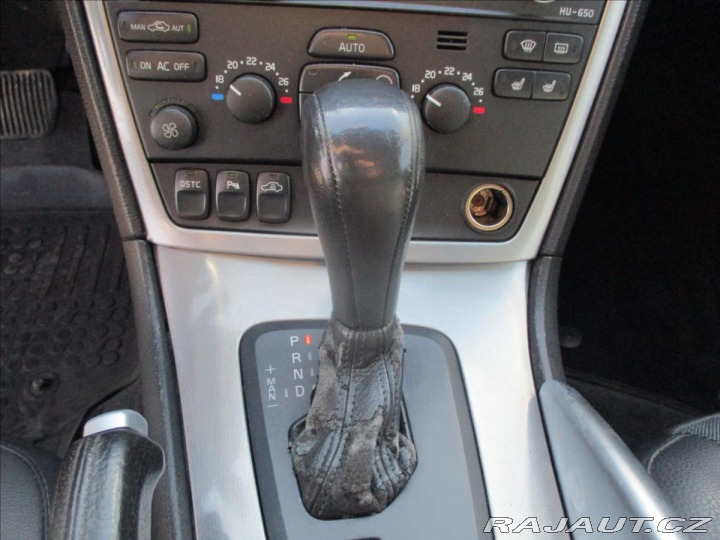 Volvo XC70 2,4 D5 136kw AWD Tažné Fa 2005