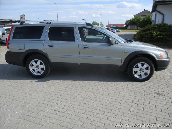 Volvo XC70 2,4 D5 136kw AWD Tažné Fa 2005