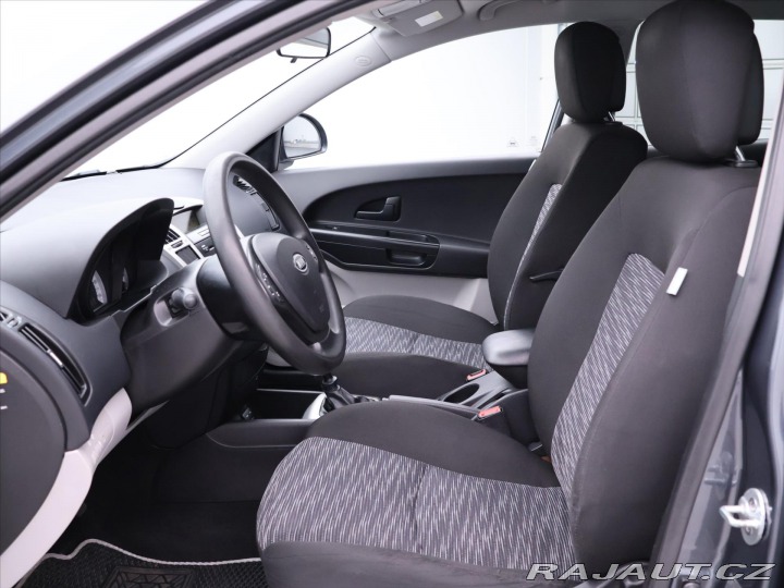 Kia Ceed 1,4 CVVT 80kW Aut.klima 1 2009