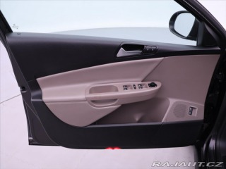Volkswagen Passat 2,0 TDI 103kW Highline CZ 2008