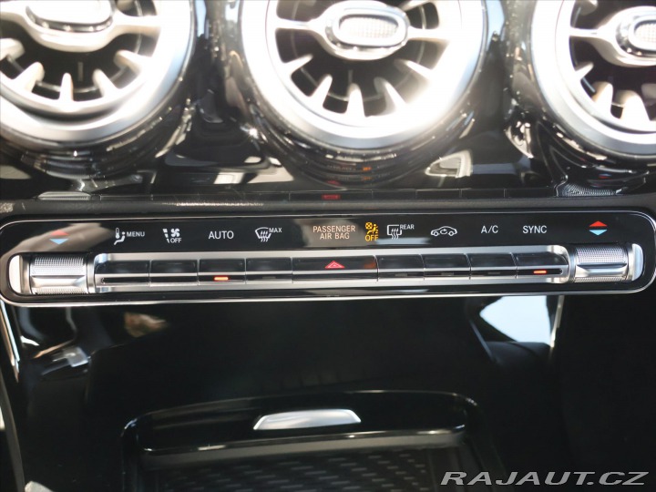 Mercedes-Benz A 2,0 200 AMG Premium 2024