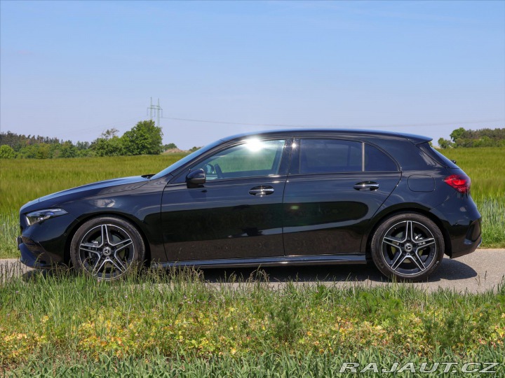 Mercedes-Benz A 2,0 200 AMG Premium 2024